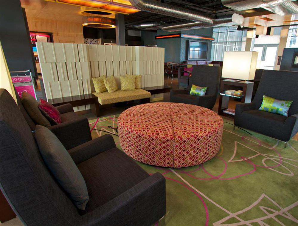 Отель Aloft Tulsa Downtown Ресторан фото