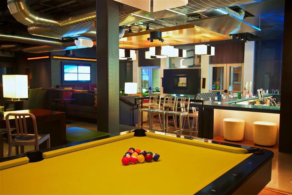 Отель Aloft Tulsa Downtown Ресторан фото