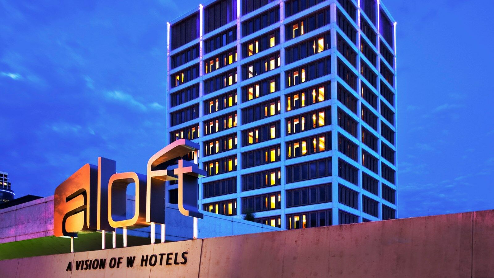 Отель Aloft Tulsa Downtown Экстерьер фото