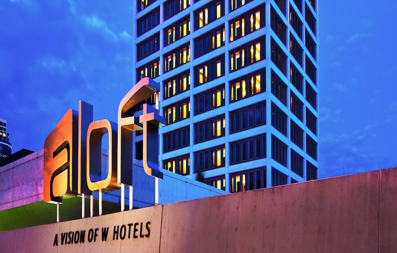Отель Aloft Tulsa Downtown Экстерьер фото